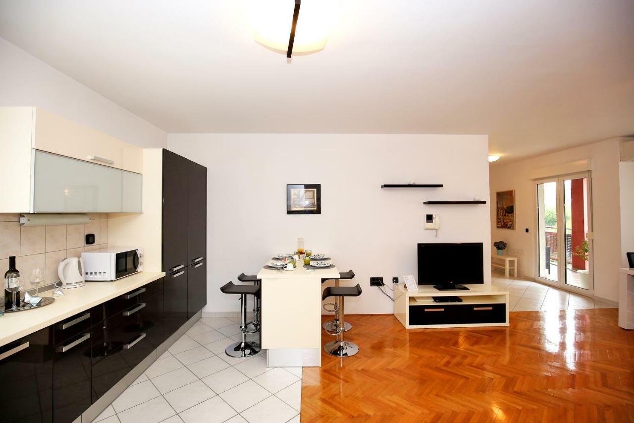 City Gallery Apartment Zadar Exterior photo